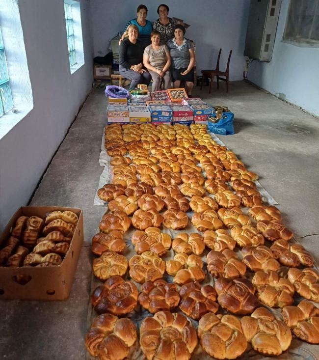 Новини Вінниці - фото з Натуральні мазі, подушки і матраци для фронту: у Яришеві жінки об'єдналися заради перемоги