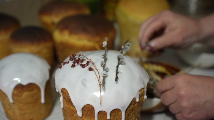 Новини Вінниці - фото з «З нашої родини у війську 14 чоловіків»: паски для фронту майстриня не рахує і не фотографує