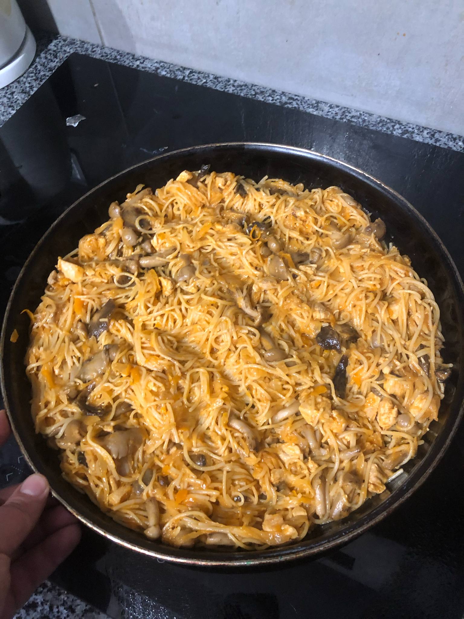 Новини Тернополя - фото з Готуємо макарони з куркою та запіканку з капустою і спагетті