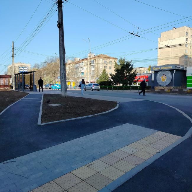 Новини Вінниці - фото з У Вінниці оновили дві зупинки для зручності містян