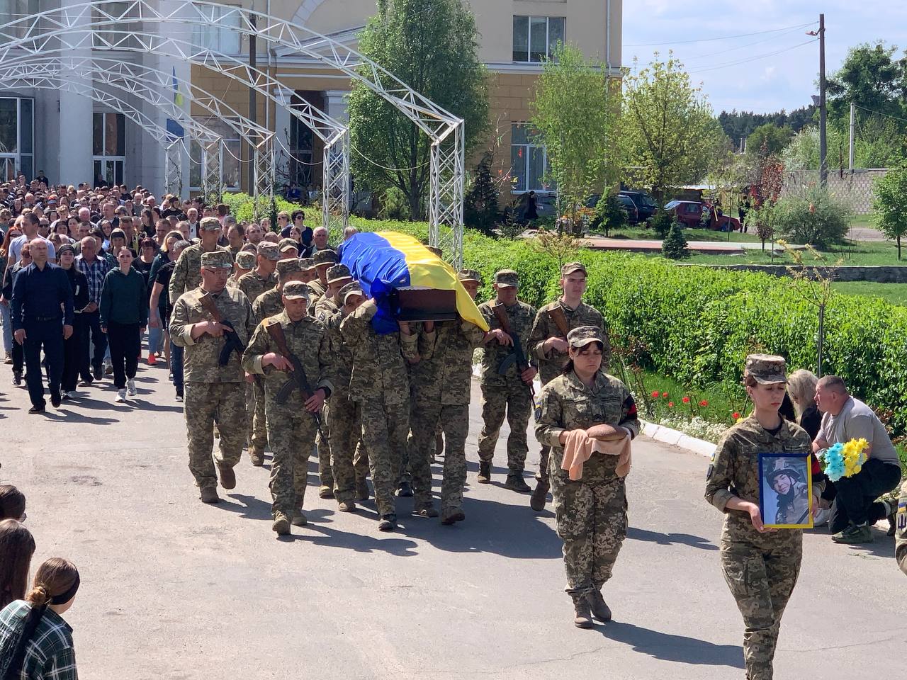 Новини Хмельницького - фото з Назавжди 23: на Хмельниччині попрощались з воїном Артуром Калюжним