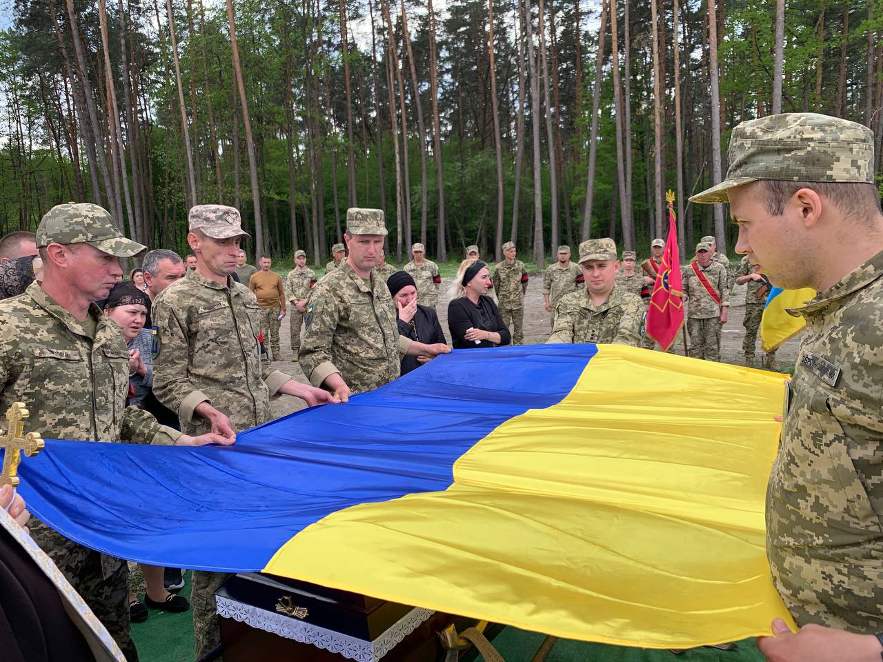 Новини Хмельницького - фото з Назавжди 23: на Хмельниччині попрощались з воїном Артуром Калюжним