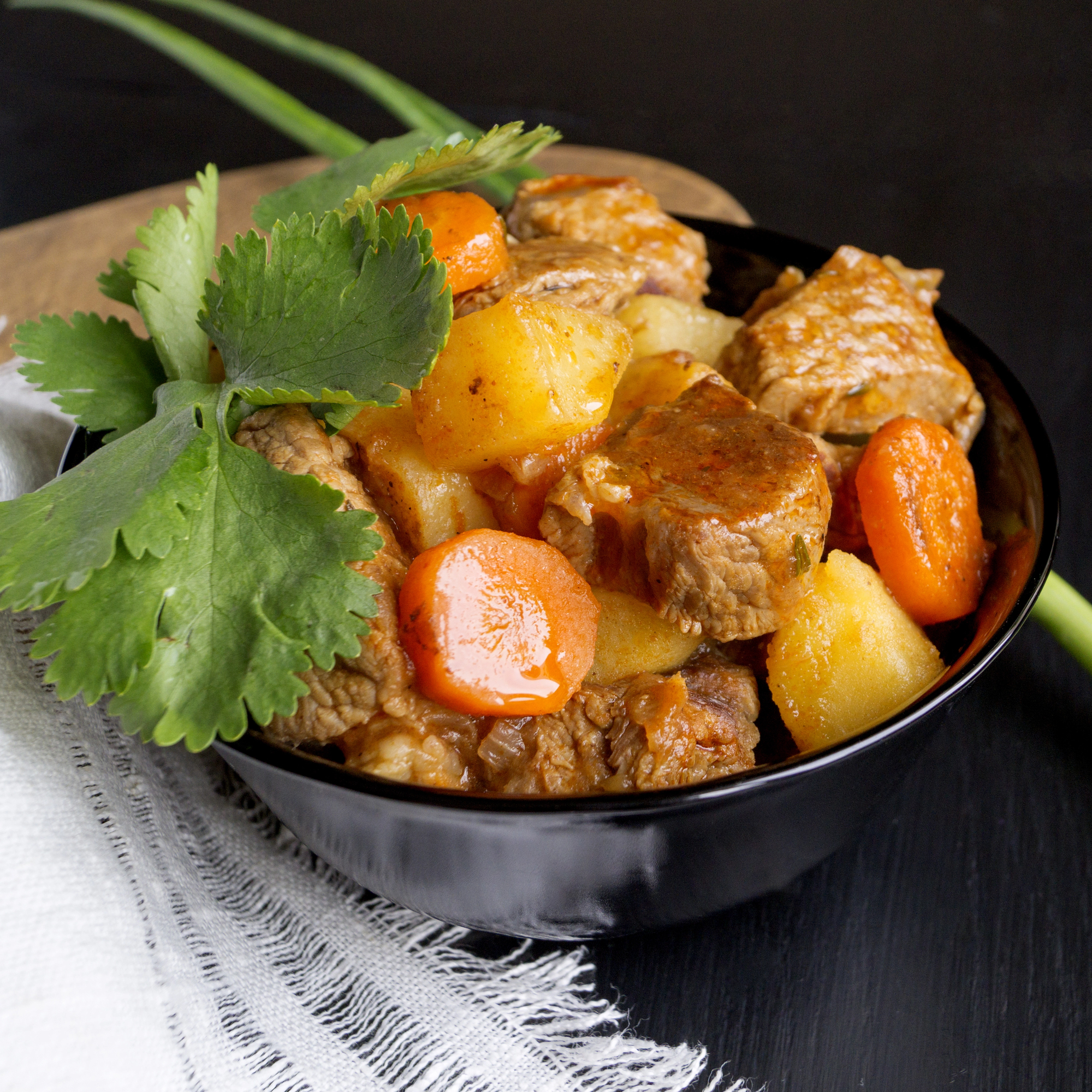 Новини Тернополя - фото з Як приготувати соковите м'ясо в горщиках: три рецепти