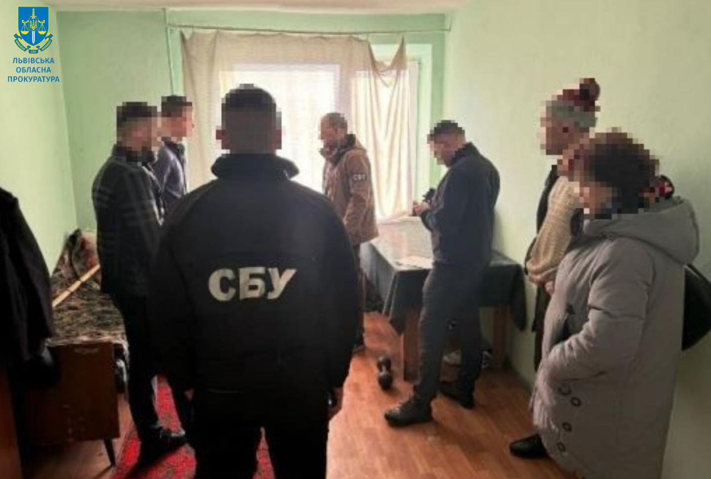 Новини Тернополя - фото з Чоловік з Тернопільщини за завданням росіян погодився вчинити диверсію на залізниці На зображенні може бути: 5 людей