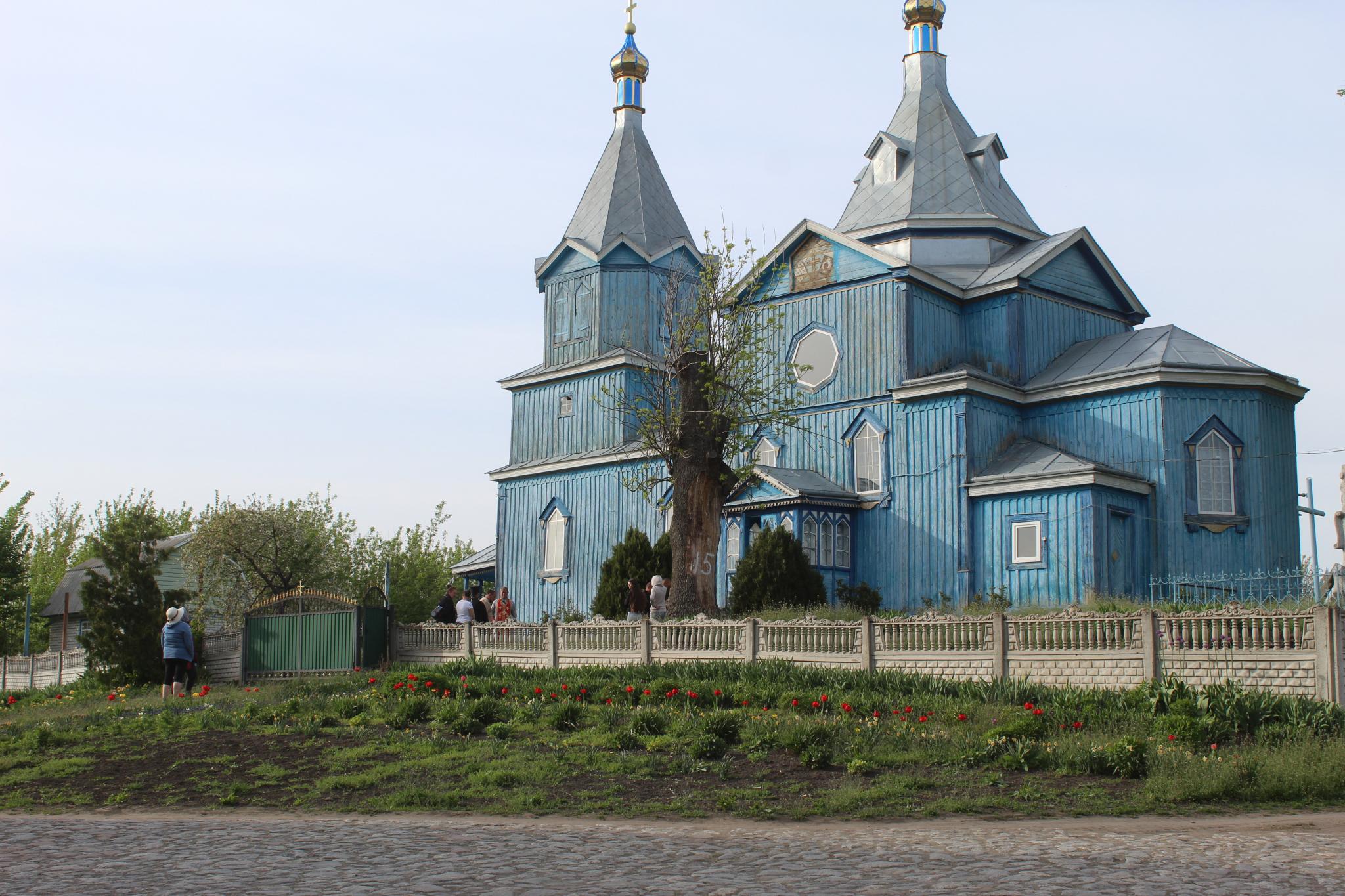 Новини Козятина - фото з Батюшка УПЦ передав ключі поліції і громада ПЦУ зайшла до храму