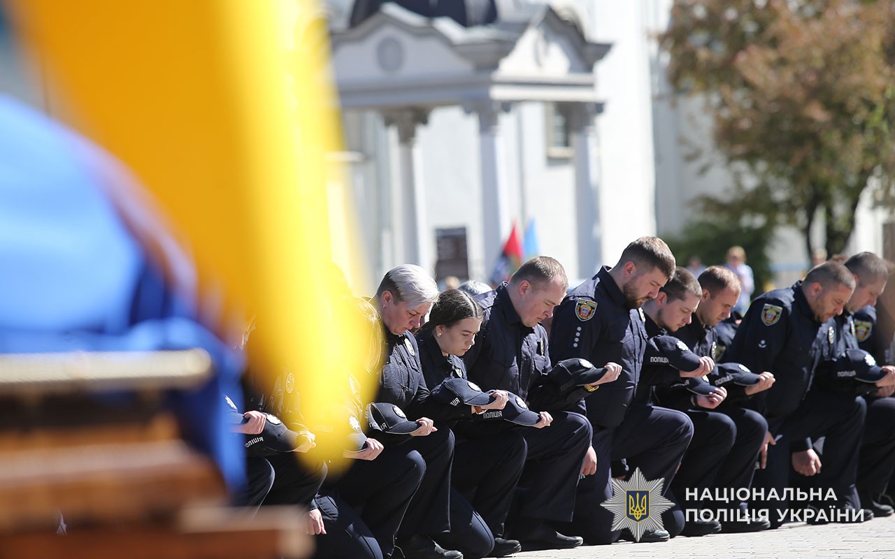 Новини Тернополя - фото з У Тернополі попрощалися із загиблим поліцейським Василем Паньківим
