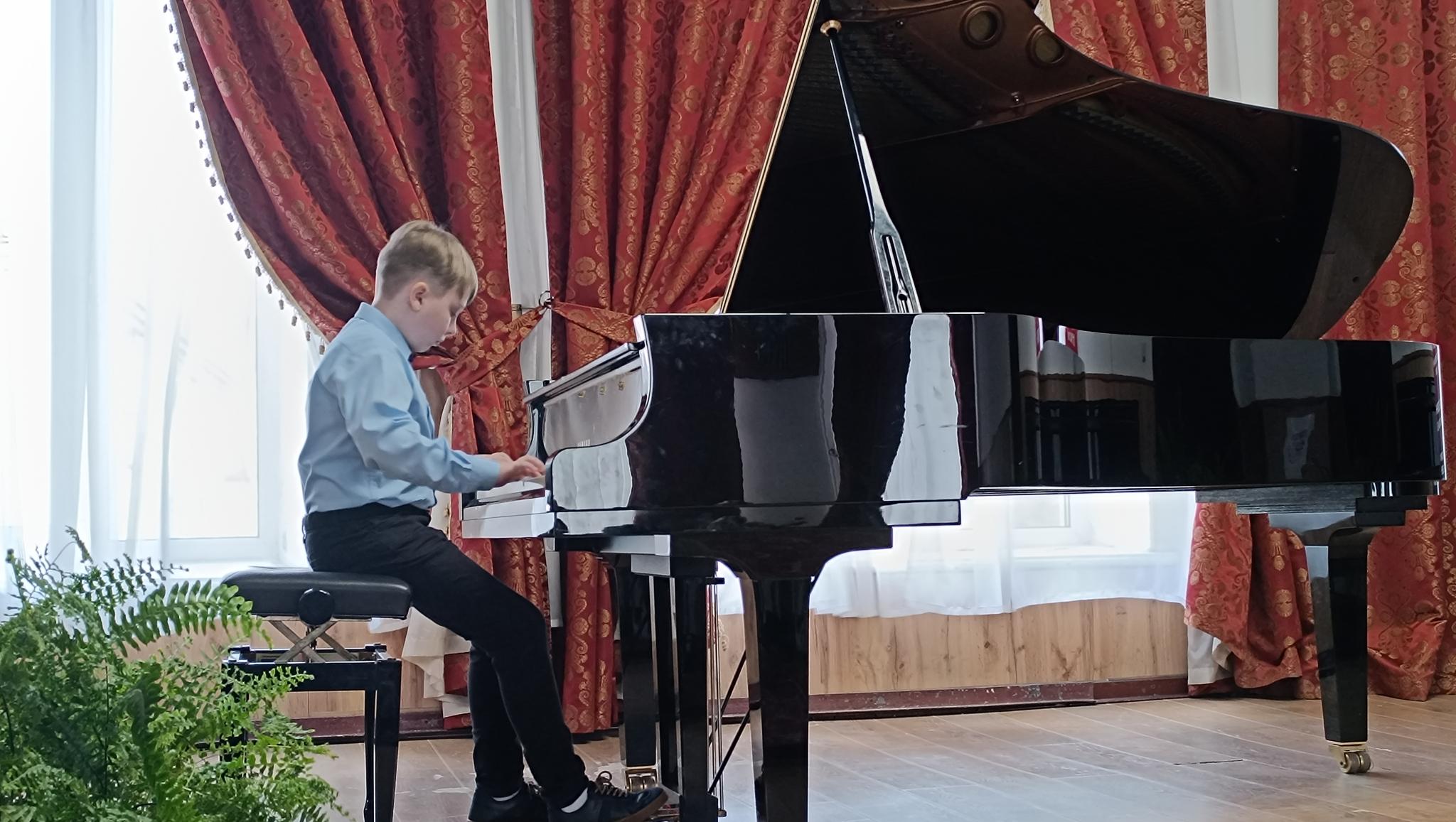 Новини Тернополя - фото з «Це дуже відповідальний момент»: юні музиканти показували вміння в обласному конкурсі «Піаністи Тернопілля»