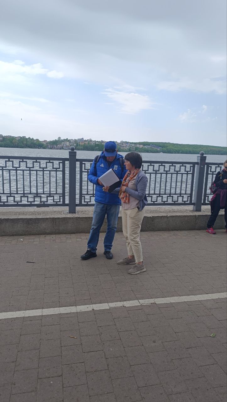 Новини Тернополя - фото з Проти забудови спортивних зон збирали підписи у парку Шевченка