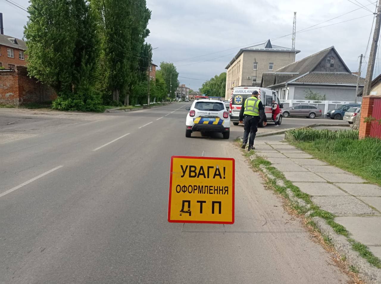 Новини Козятина - фото з Ранкове ДТП у Козятині. Легковик зіткнувся з електровелосипедом