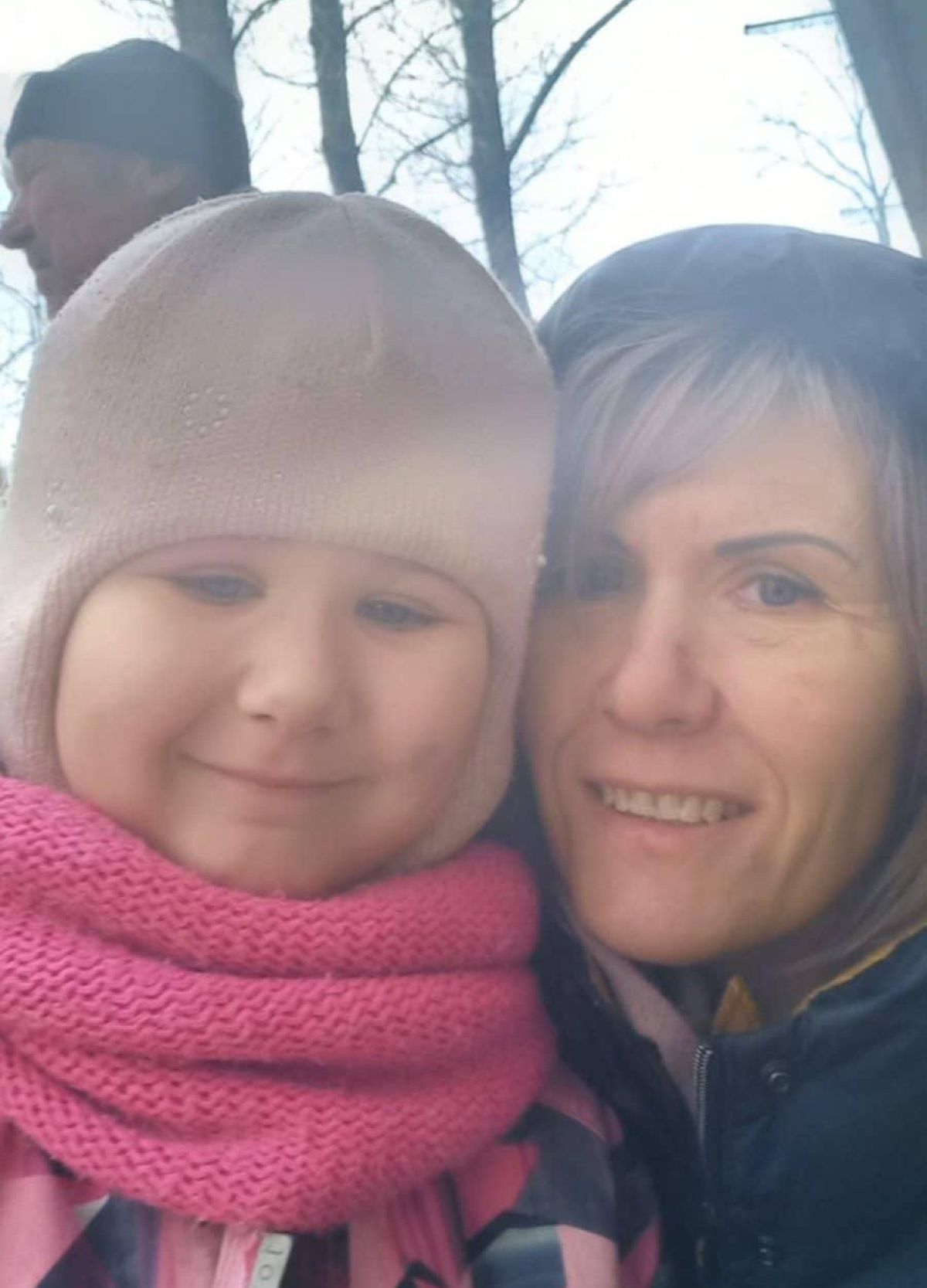 Новини Вінниці - фото з Щоб врятувати донечці іграшку, мама ризикувала життям: спогади переселенки з Маріуполя