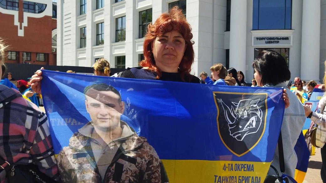 Новини Хмельницького - фото з «Я вимолила його в Бога»: історія 24-річного Віталія Тімощука, якого повернули з полону