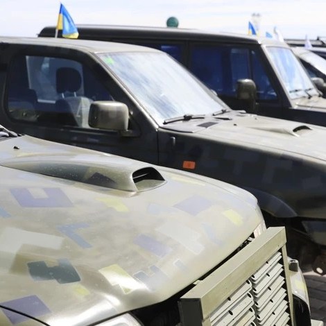 Новини Козятина - фото з Мужність захисника з Козятина Максима Карпенка вражає. У його підрозділ терміново потрібне авто