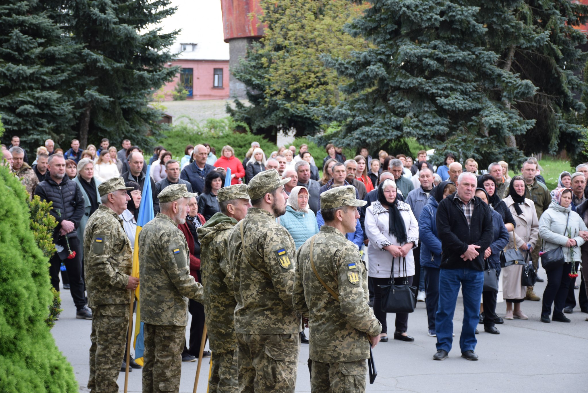 Новини Хмельницького - фото з У Шепетівці попрощалися із загиблим захисником Володимиром Пшеничним