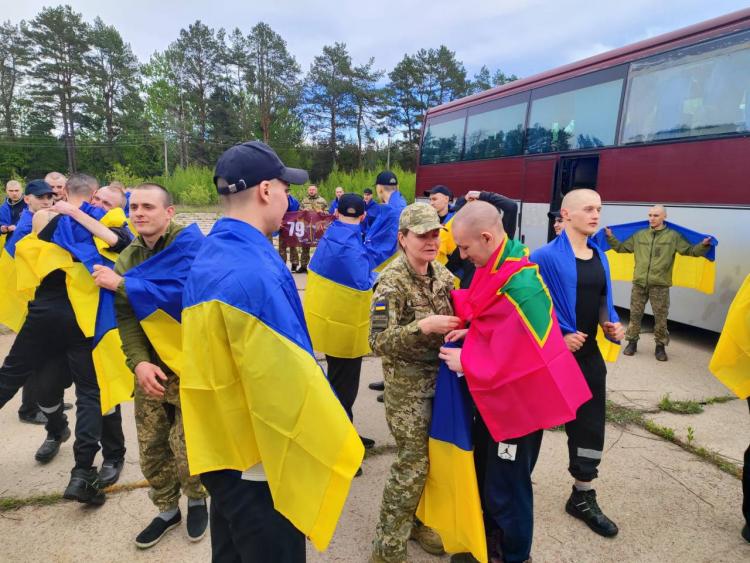 Новини Вінниці - фото з З російського полону повернули 205 українських захисників