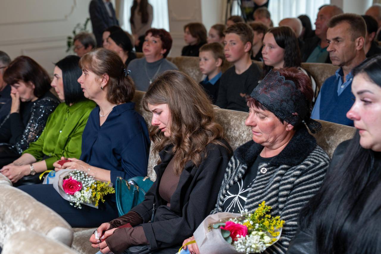 Новини Тернополя - фото з 35 військовослужбовців з Тернопільщини посмертно відзначили державними нагородами