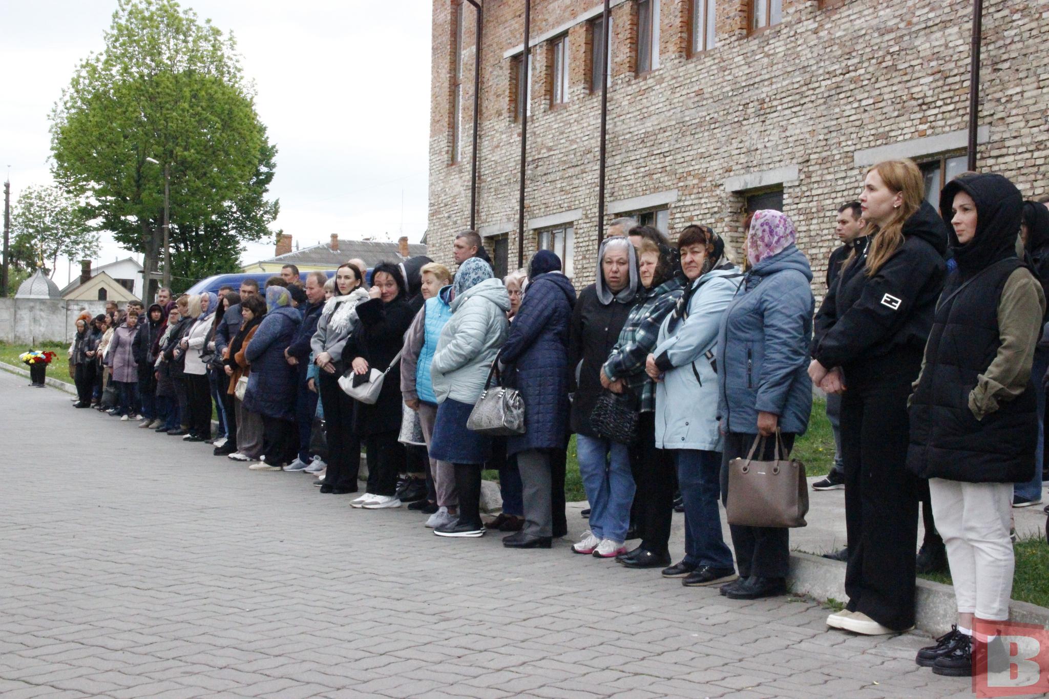Новини Хмельницького - фото з «Він не встиг створити сім’ю»: у Хмельницькому попрощалися із Романом Панчуком
