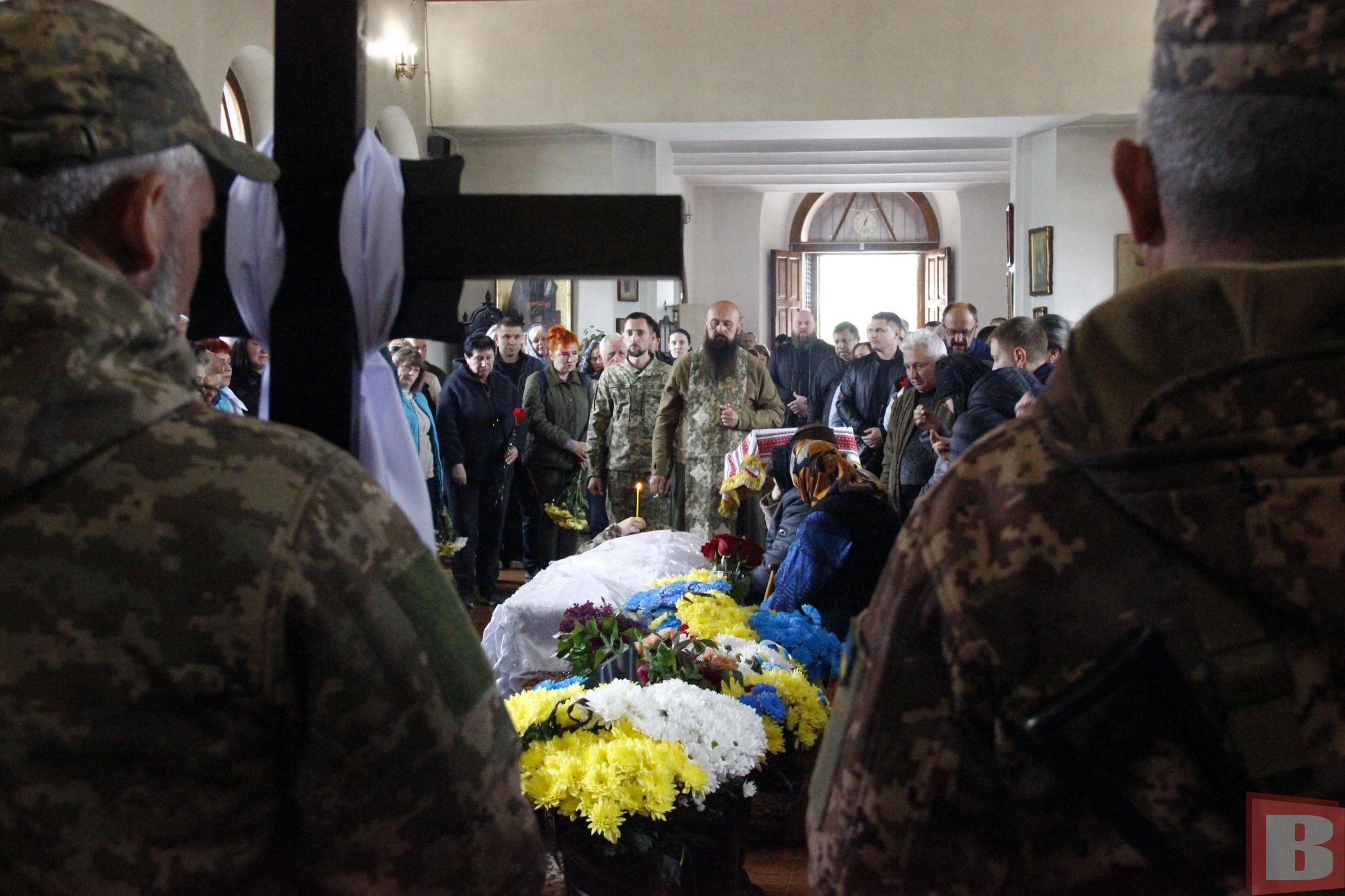 Новини Хмельницького - фото з «Він не встиг створити сім’ю»: у Хмельницькому попрощалися із Романом Панчуком