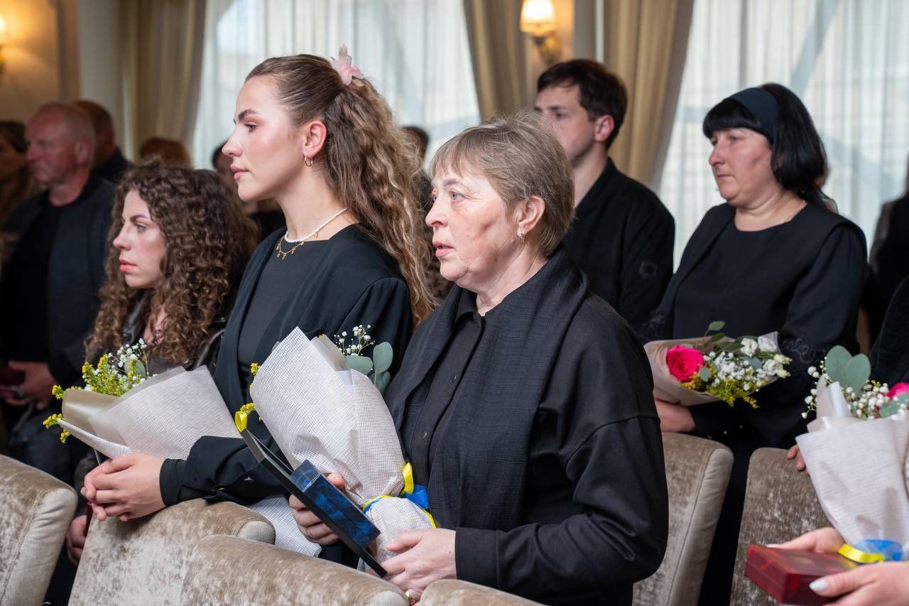 Новини Тернополя - фото з 35 військовослужбовців з Тернопільщини посмертно відзначили державними нагородами