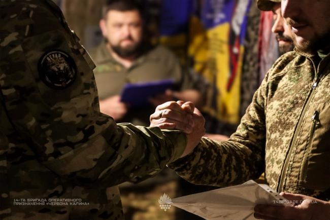Новини Вінниці - фото з Бійці «Червоної Калини» отримали відзнаки за стійкість на передовій