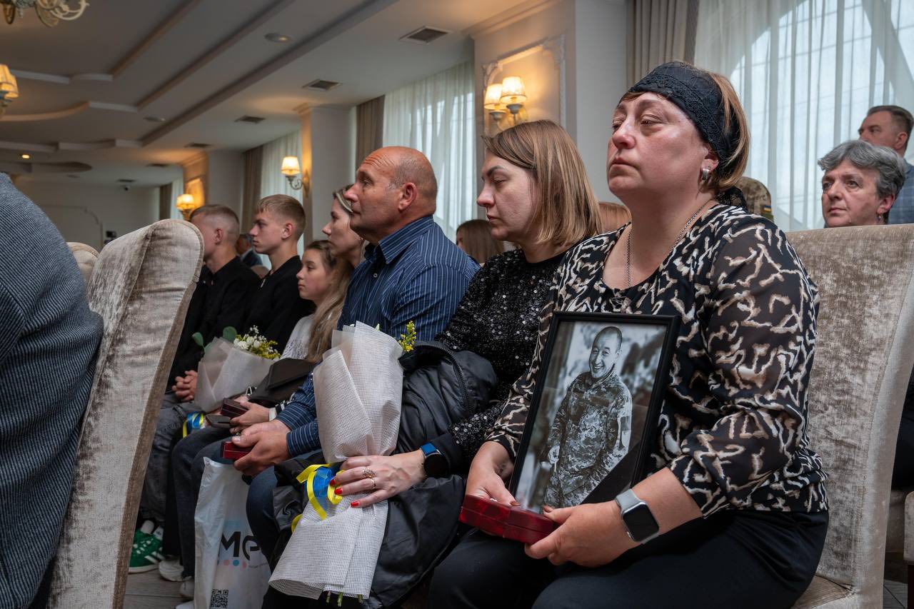 Новини Тернополя - фото з 35 військовослужбовців з Тернопільщини посмертно відзначили державними нагородами