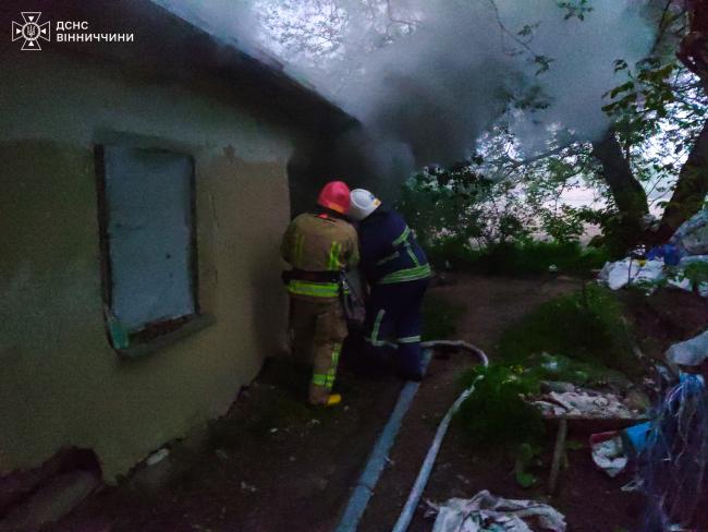 Новини Вінниці - фото з На вулиці Василя Барки через коротке замикання загорівся будинок: пожежі на Вінниччині за добу