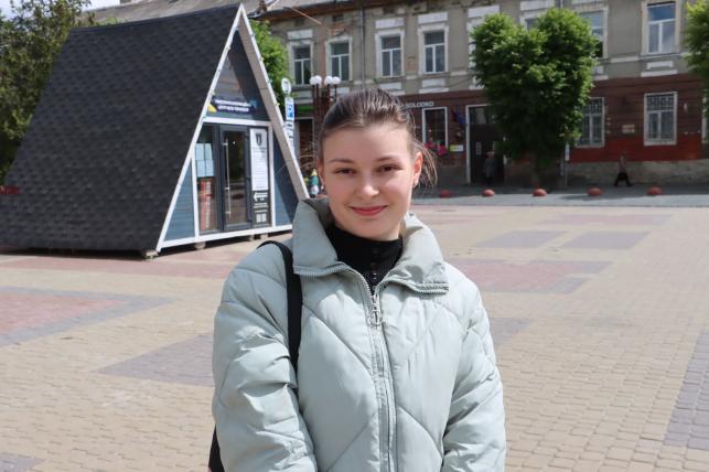 Миру, любові та повернення синів: тернополяни вітають з Днем матері