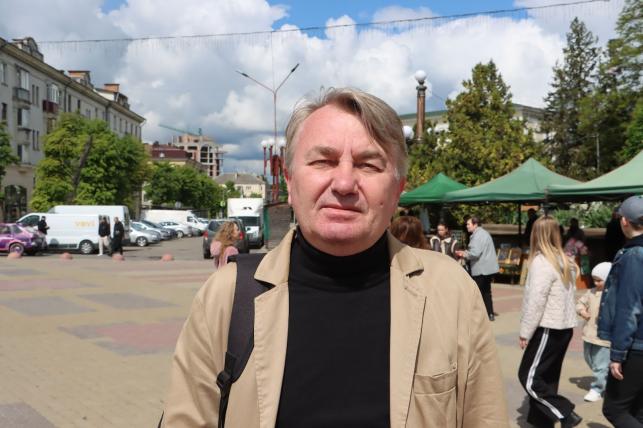 Миру, любові та повернення синів: тернополяни вітають з Днем матері