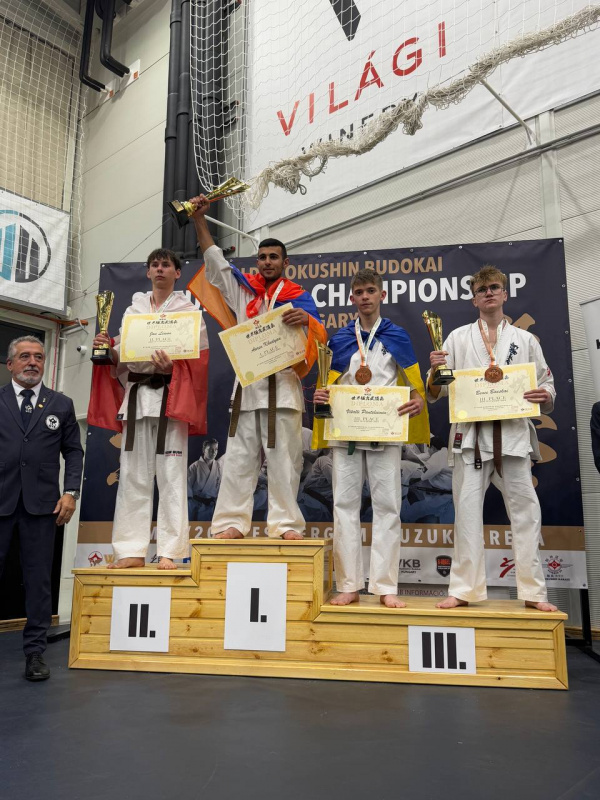Новини Тернополя - фото з Тернопільські каратисти здобули медалі на Чемпіонаті Європи з World kyokushin karate