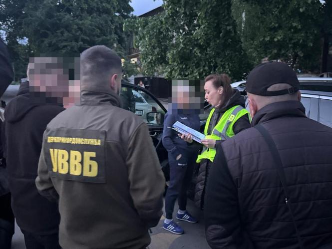 Новини Вінниці - фото з Вчителька з Вінниці за 16 тисяч доларів обіцяла відправити ухилянта до Молдови