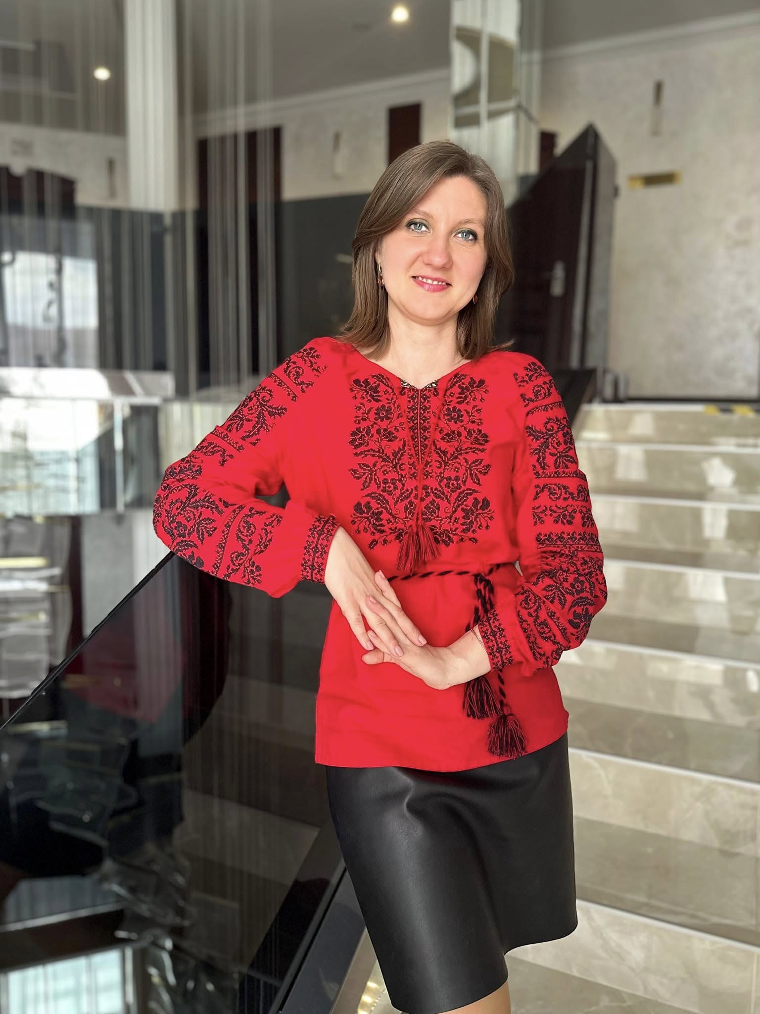 Новини Хмельницького - фото з Хмельничани у вишиванках: підбірка фото із соцмереж На зображенні може бути: 1 особа