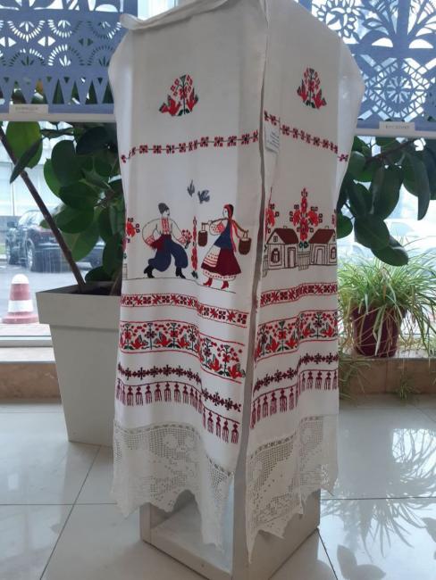 Новини Вінниці - фото з Вишивають Перемогу: унікальний рушник Ободівської громади стане символом сили та надії