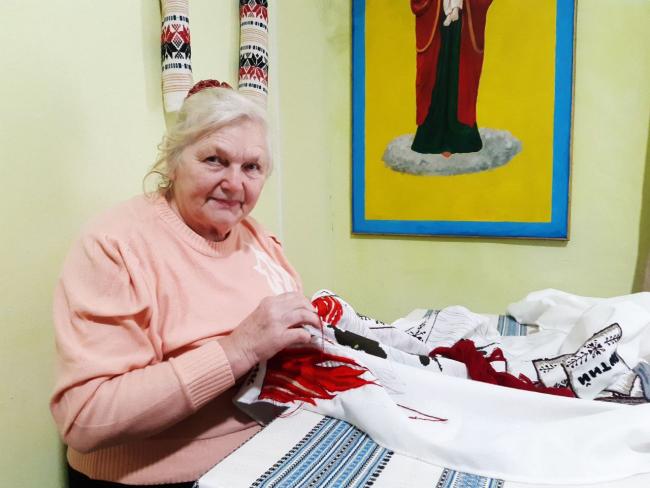 Новини Вінниці - фото з Вишивають Перемогу: унікальний рушник Ободівської громади стане символом сили та надії