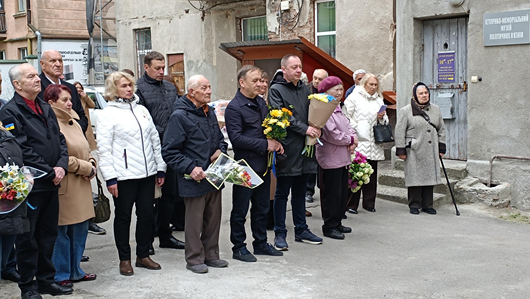 Новини Тернополя - фото з Вшанували пам'ять жертв політичних репресій