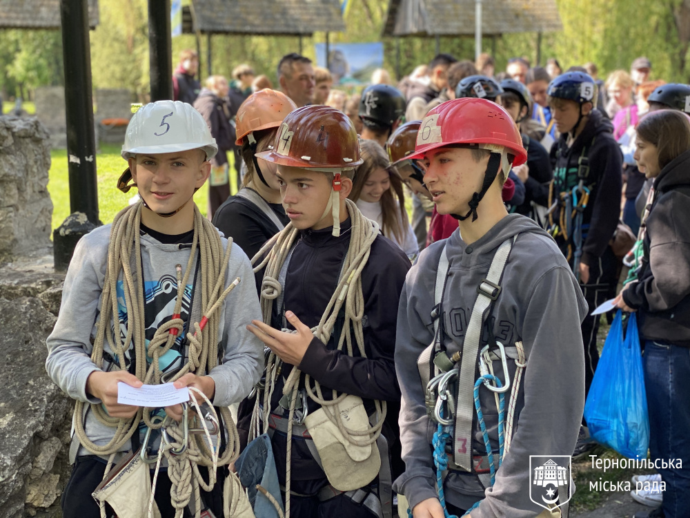 Новини Тернополя - фото з Команда Галицького коледжу перемогла у змаганнях юних рятувальників