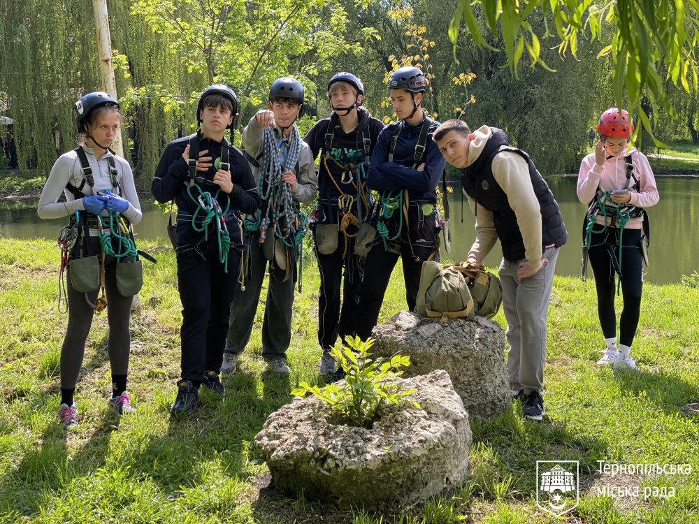 Новини Тернополя - фото з Команда Галицького коледжу перемогла у змаганнях юних рятувальників