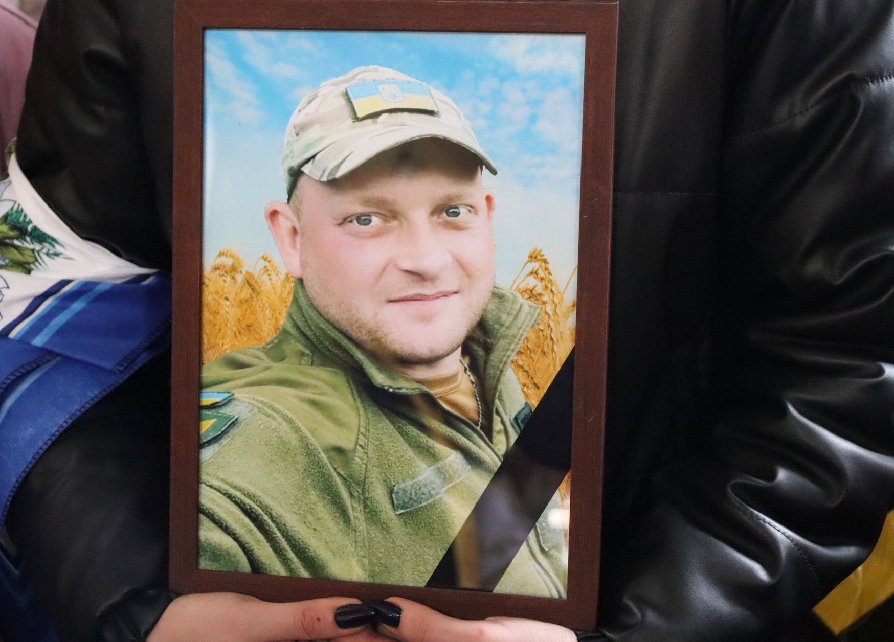 Новини Хмельницького - фото з У громадах Хмельниччин попрощались з військовими. Імена