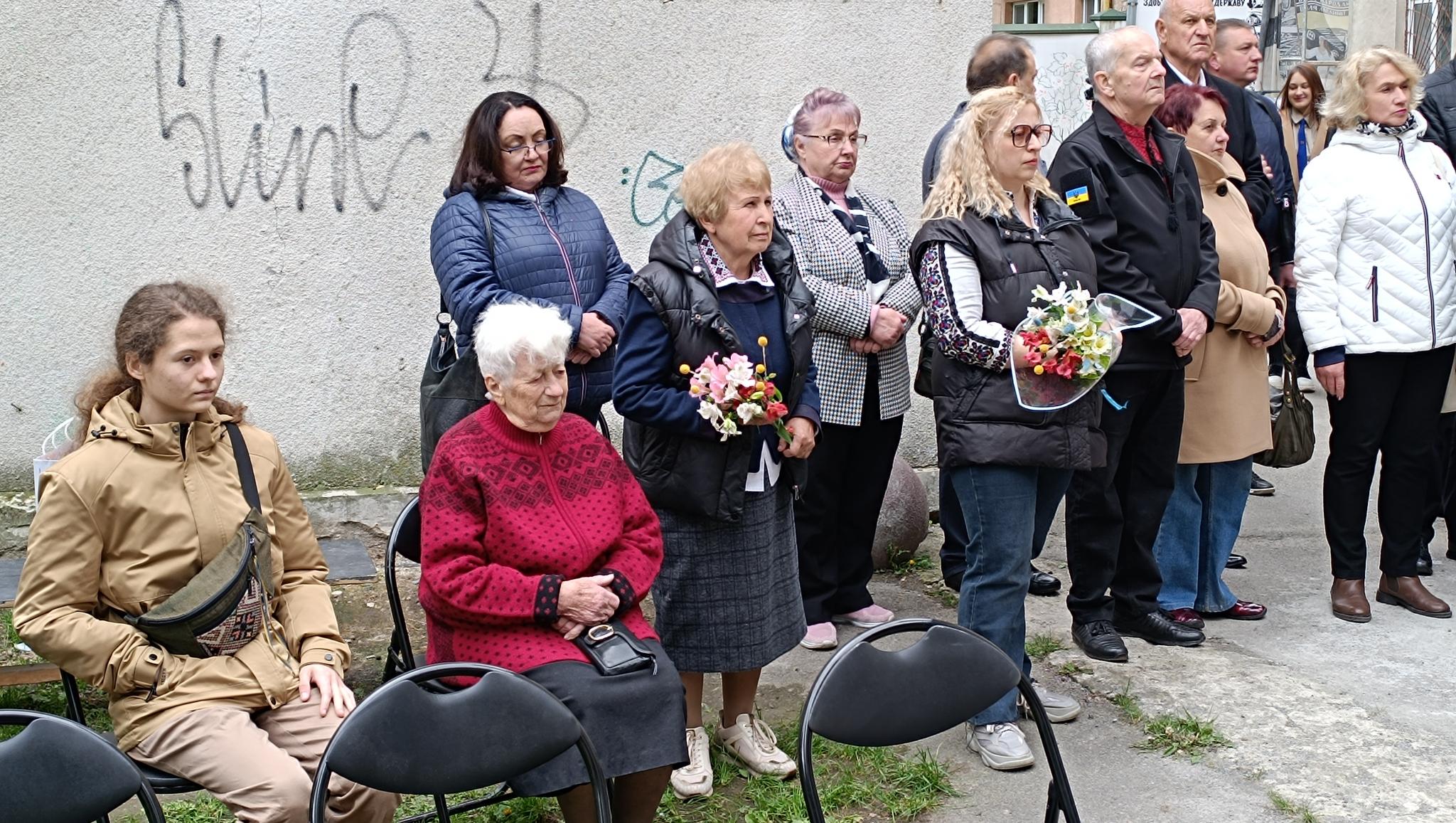 Новини Тернополя - фото з Вшанували пам'ять жертв політичних репресій
