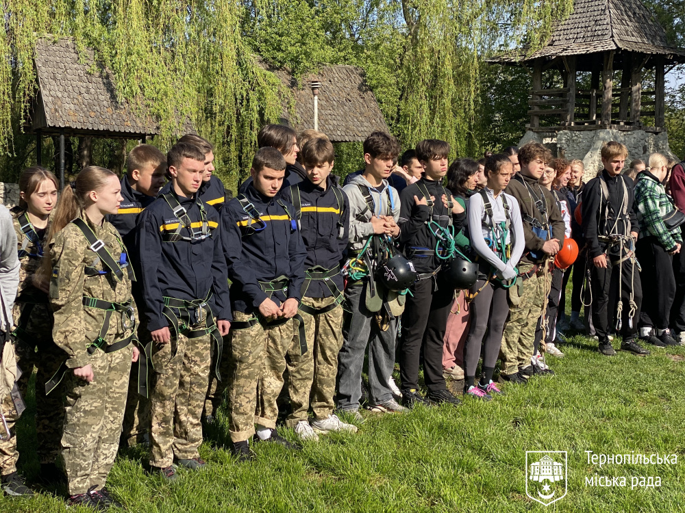 Новини Тернополя - фото з Команда Галицького коледжу перемогла у змаганнях юних рятувальників