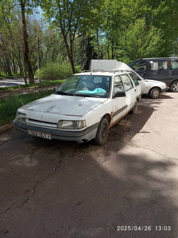 Новини Тернополя - фото з Власників покинутих автомобілів просять прибрати їх з вулиць Тернополя