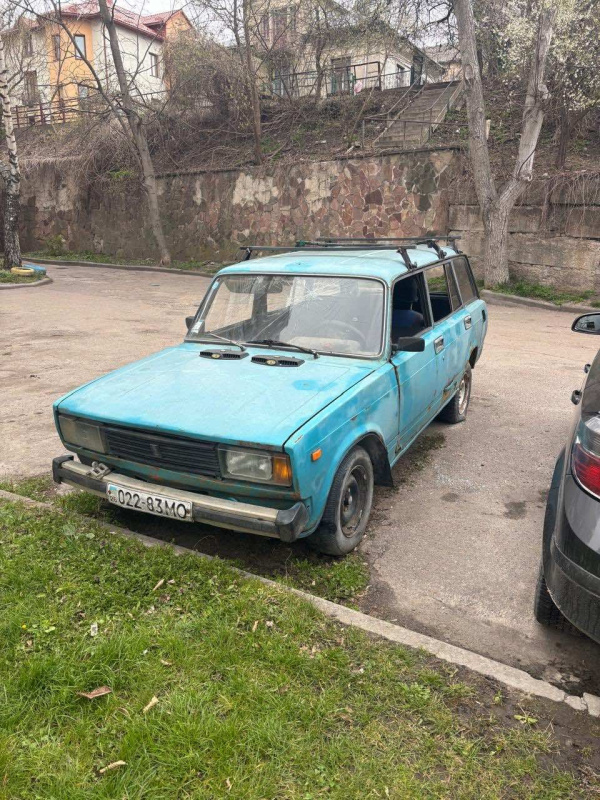 Новини Тернополя - фото з Власників покинутих автомобілів просять прибрати їх з вулиць Тернополя