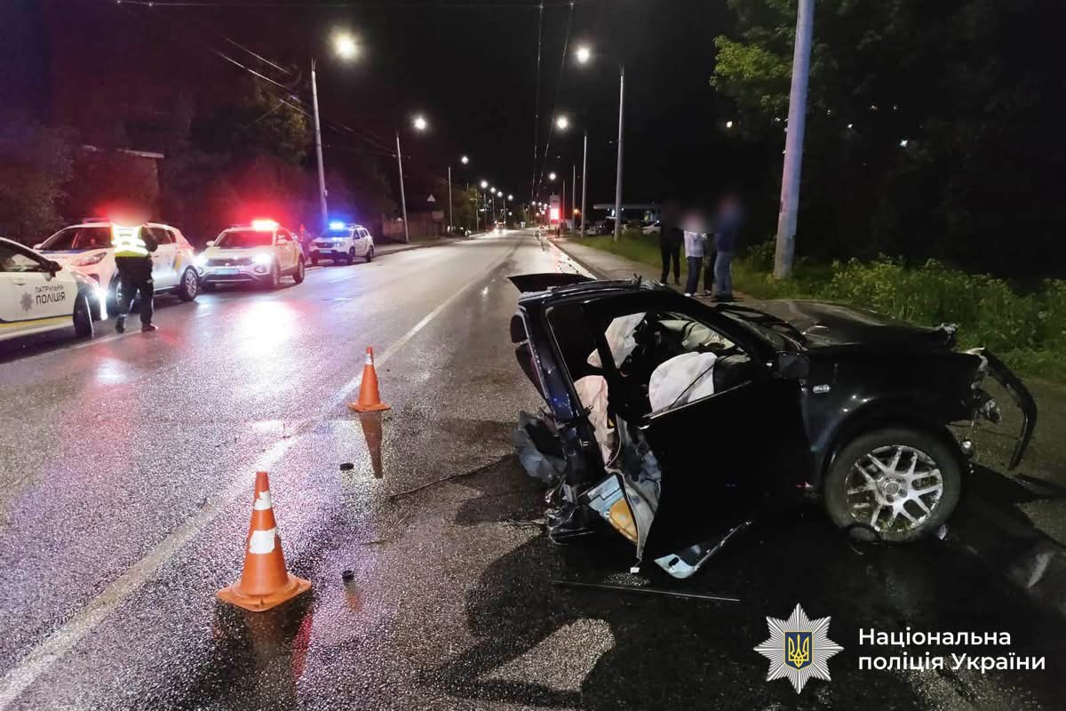 Новини Вінниці - фото з Автомобіль розірвало навпіл: у ДТП в Тяжилові загинув 22-річний Богдан Власюк