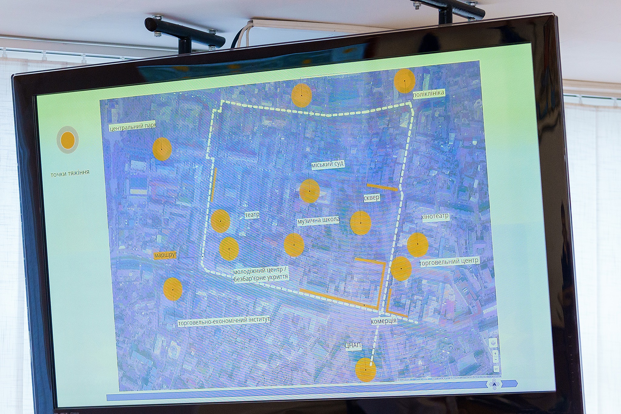 Новини Вінниці - фото з У Вінниці 12 кілометрів шляху буде без барʼєрів для людей з інвалідністю