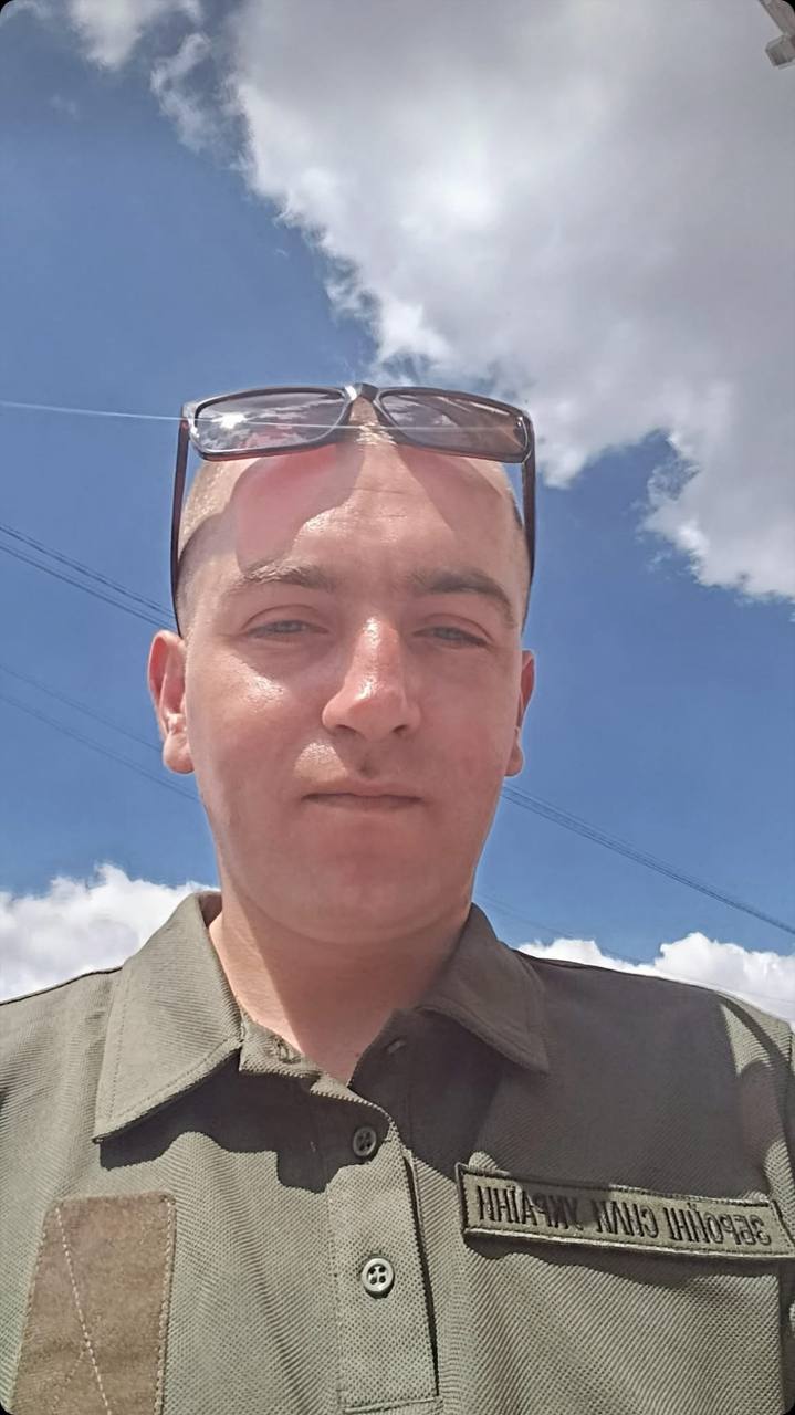 Новини Тернополя - фото з «Я вже і не сподівався на обмін»: після 15 місяців у полоні Назар Вашкевич нарешті вдома