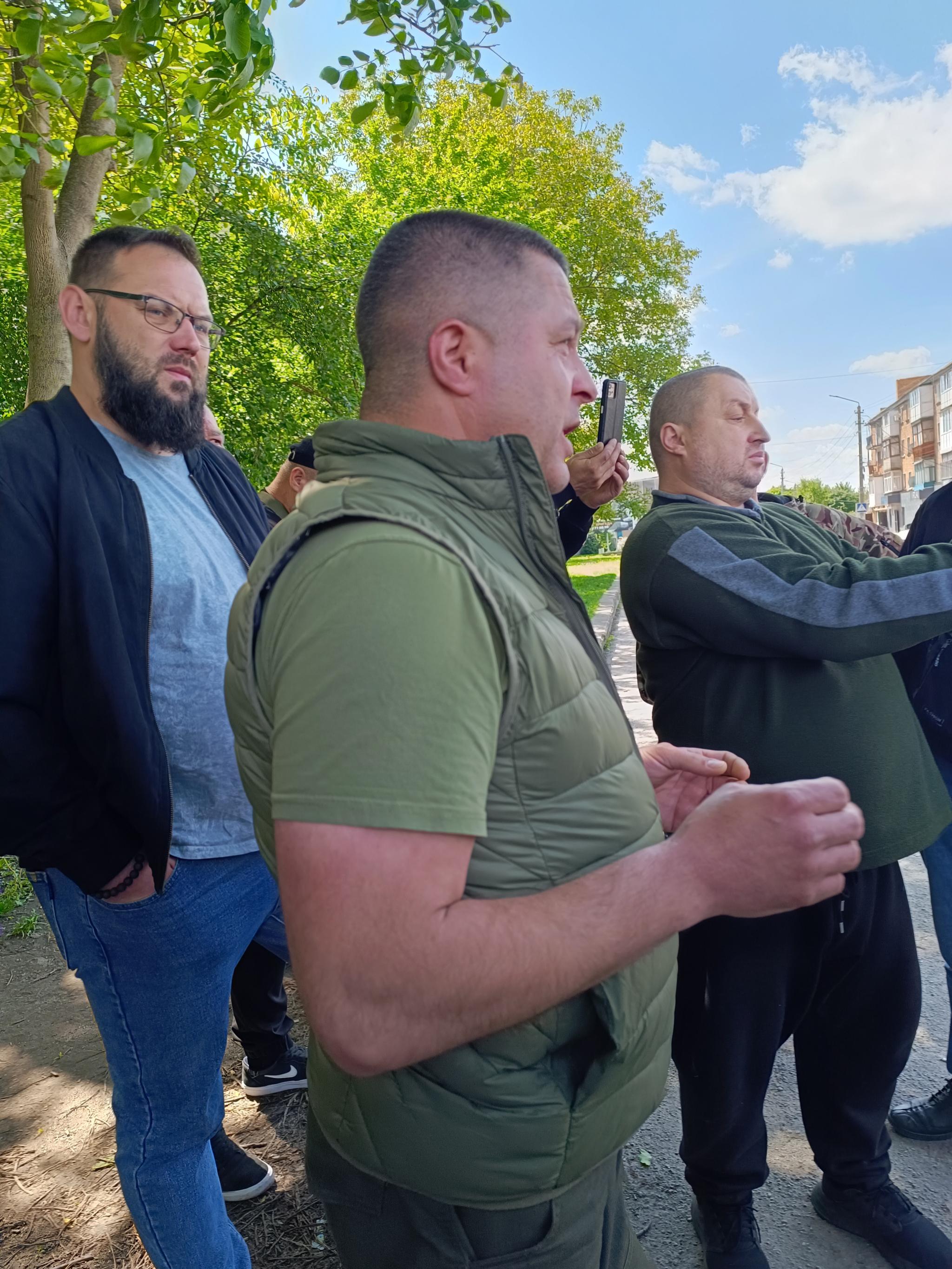 Новини Козятина - фото з «Йде війна, люди втрачають здоров'я, дітей і до них по-хамськи ставляться»