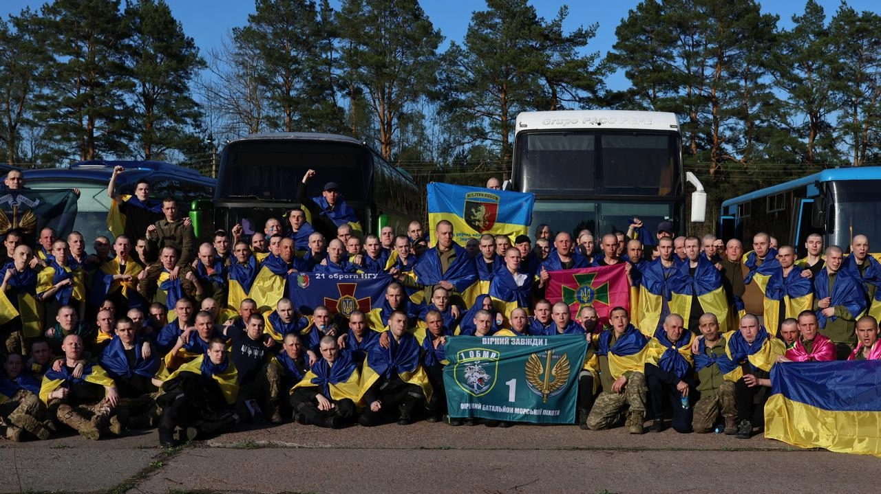 Новини Тернополя - фото з «Я вже і не сподівався на обмін»: після 15 місяців у полоні Назар Вашкевич нарешті вдома