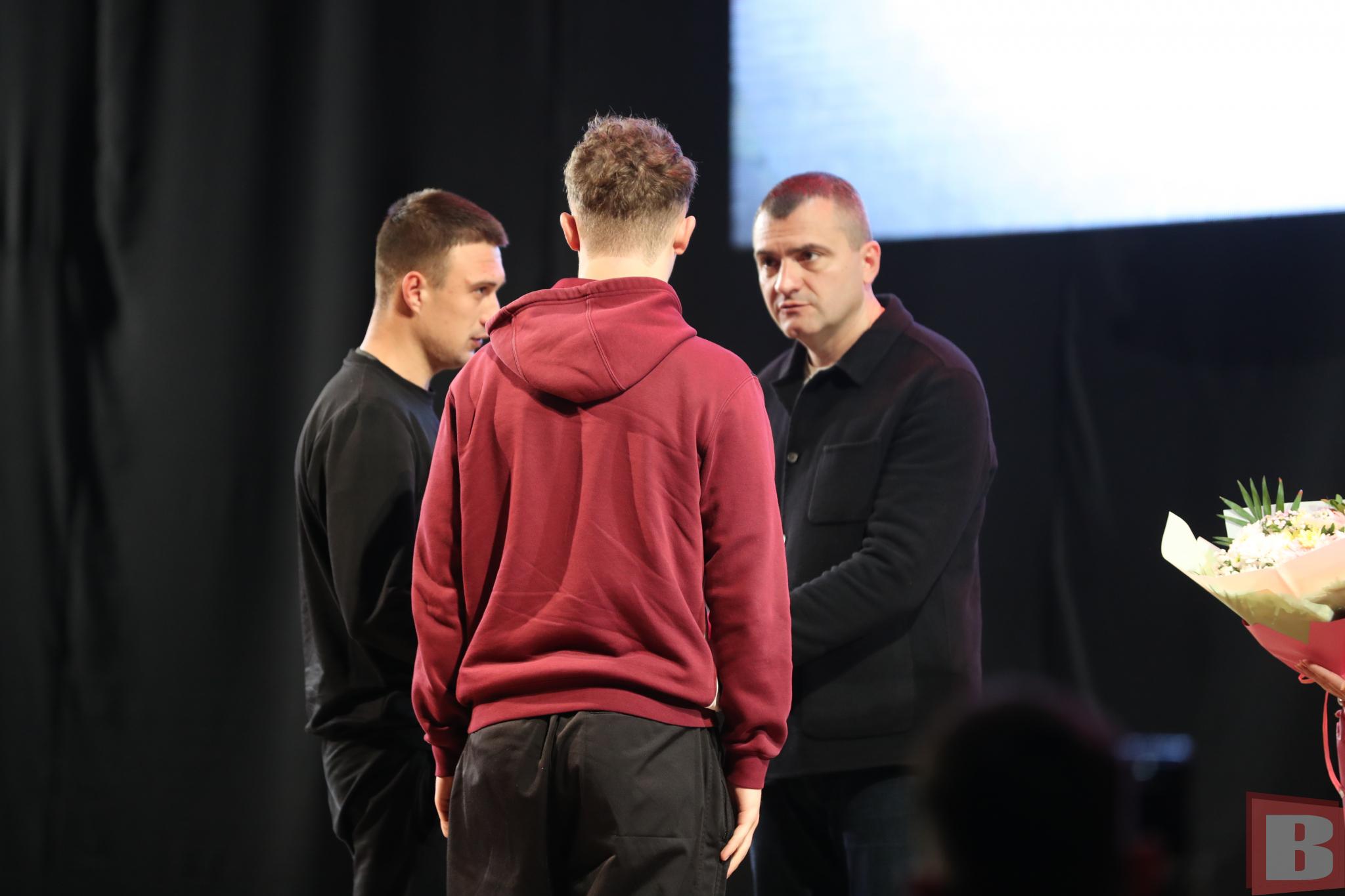 Новини Хмельницького - фото з 75 хмельничан посмертно отримали звання почесних громадян (ФОТО, ВІДЕО)