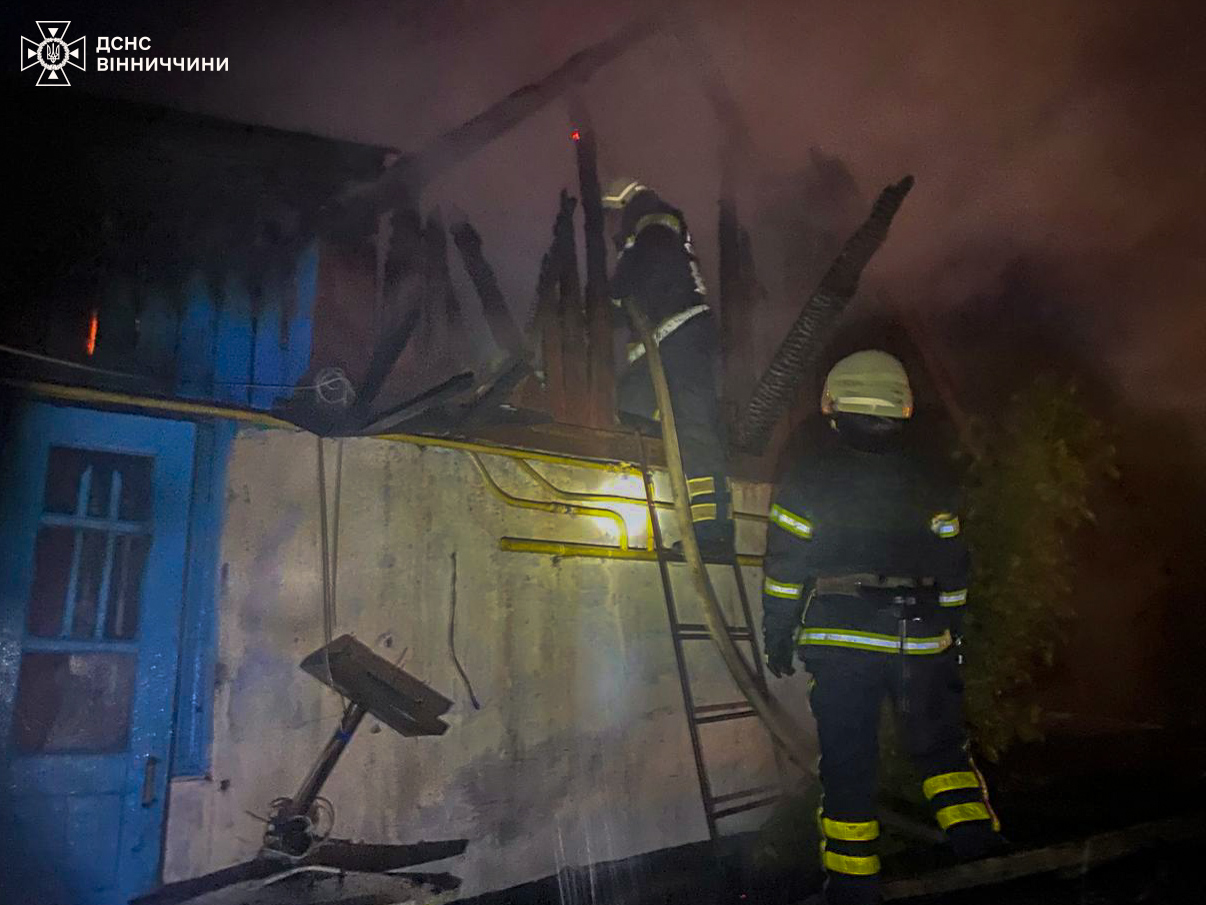 Новини Вінниці - фото з Рятувальники гасили чотири пожежі у різних куточках області. Чи є постраждалі?