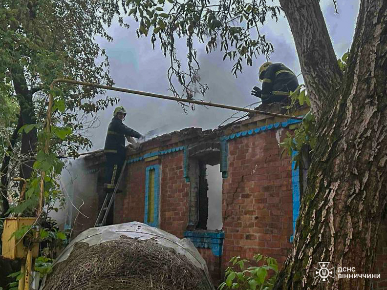 Новини Вінниці - фото з Рятувальники гасили чотири пожежі у різних куточках області. Чи є постраждалі?