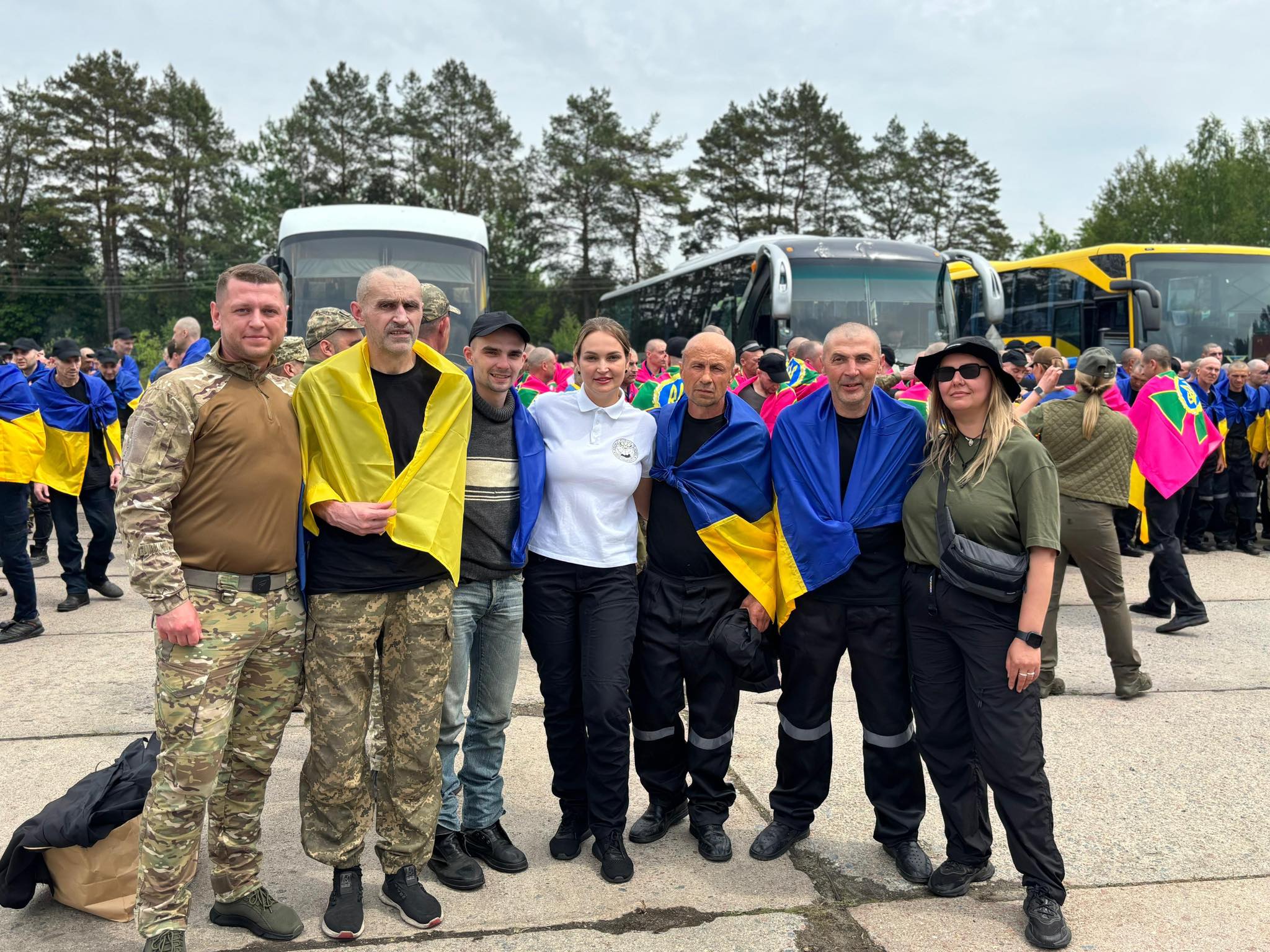 Новини Вінниці - фото з Під час масштабного обміну військовополоненими додому повернули 45 вінничан