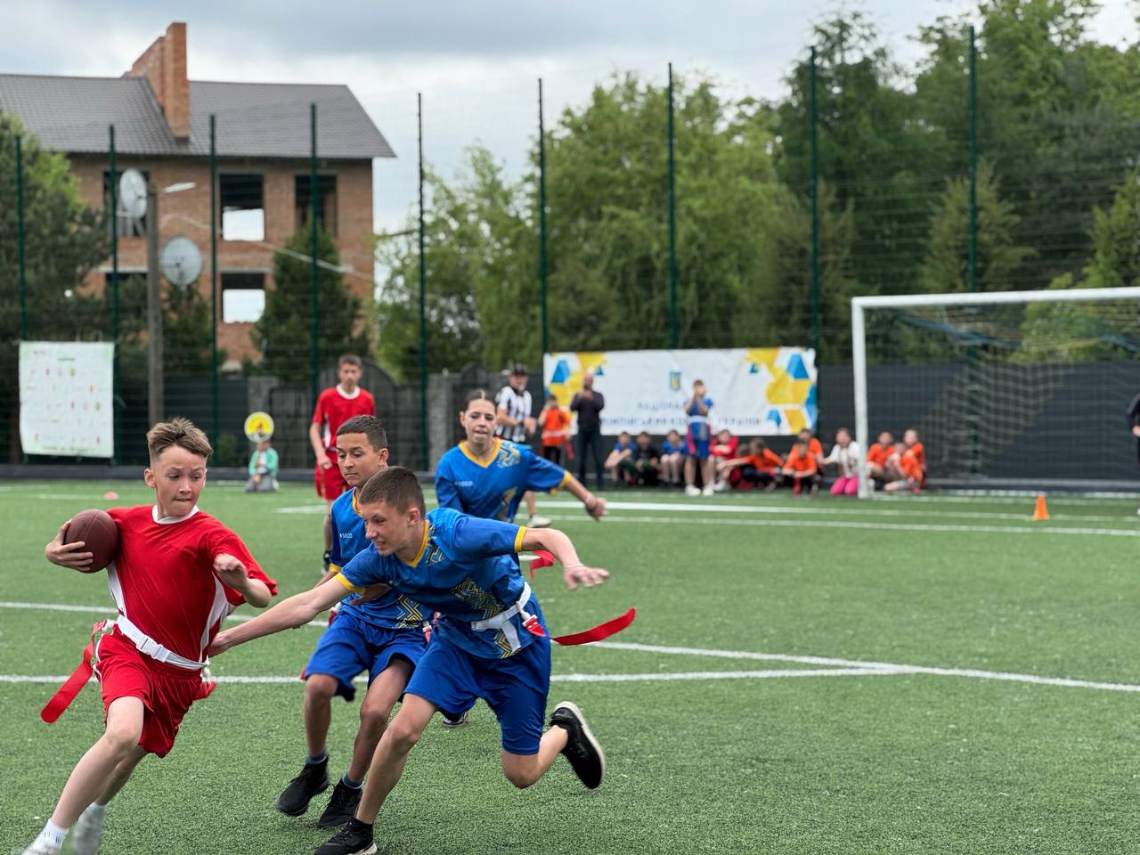 Новини Вінниці - фото з В обласних шкільних змаганнях з флаг-футболу домінували вінничани